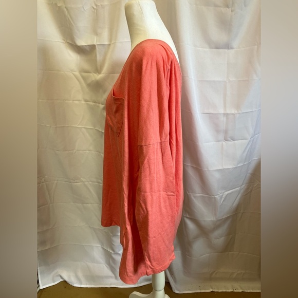 Old Navy Pink Long Sleeve V-Neck Tee - Picture 3 of 7